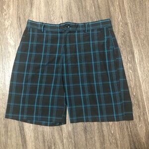 Greg Norman For Tasso Ella Men's Plaid Golf Shorts - Size 36
